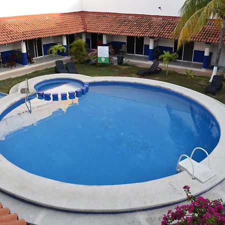 Hotel Plaza Almendros, Ісла-Мухерес Екстер'єр фото