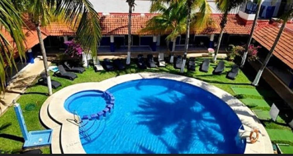 Hotel Plaza Almendros, Ісла-Мухерес Екстер'єр фото