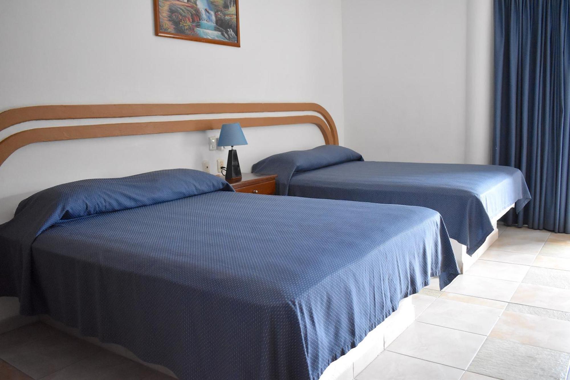 Hotel Plaza Almendros, Ісла-Мухерес Екстер'єр фото